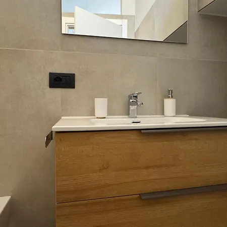 Al 3-5-7 Retreat Apartamento